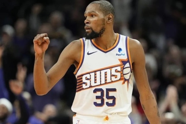 篮球盛宴老鹰挑战骑士 詹姆斯对决昔日强敌对手 篮球盛宴老鹰挑战骑士 詹姆斯对决昔日强敌对手