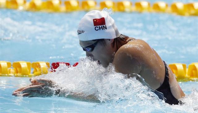 特雷杨与东契奇联手未来潜力组合展现超强实力 共铸荣光 特雷杨与东契奇联手未来潜力组合展现超强实力 共铸荣光