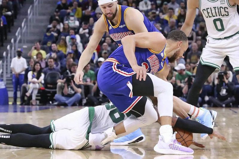 中国男足3比1阿根廷 中国男足和阿根廷打过几回