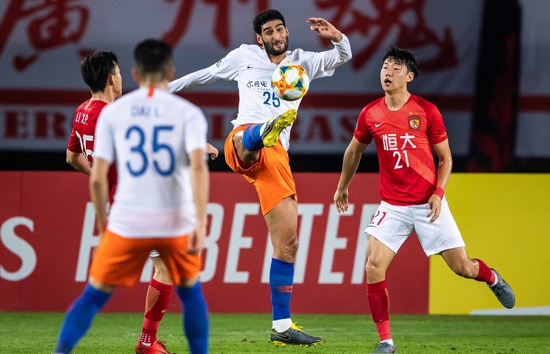 斯特林快乐足球