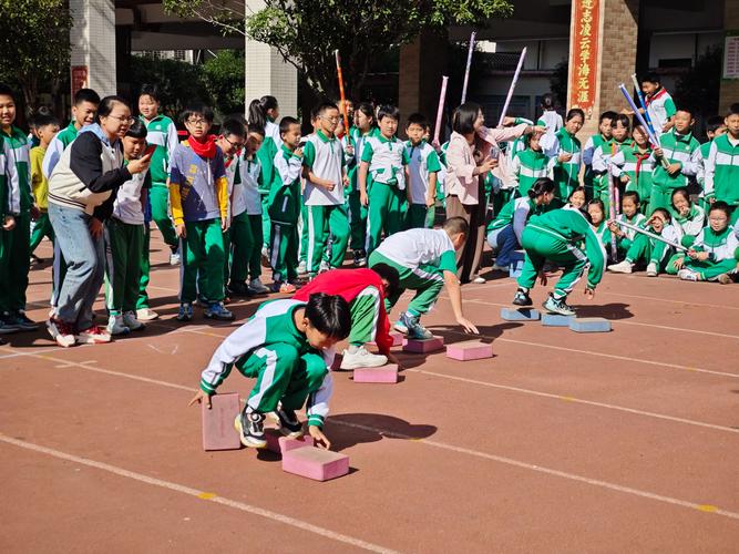 埃曼努尔森 埃玛努尔森