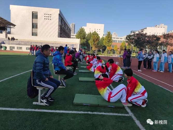 福克斯谈东契奇虽然他是新秀 但看上去像老将 福克斯谈东契奇虽然他是新秀 但看上去像老将
