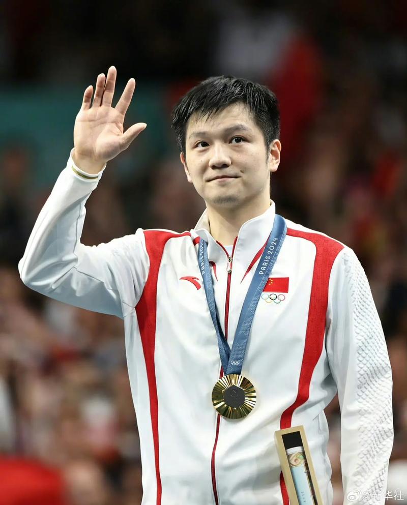 ***与鲍比布朗相互有意 与哈登联手德鲁联赛