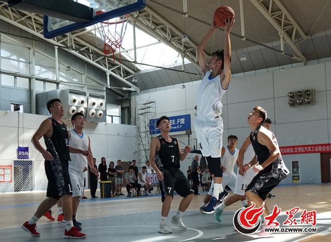 2025羽毛球比赛直播