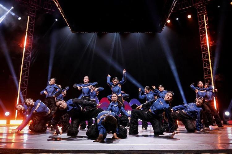 NBA猛龙对决马刺阵容实力对比与变异表现 NBA猛龙对决马刺阵容实力对比与变异表现