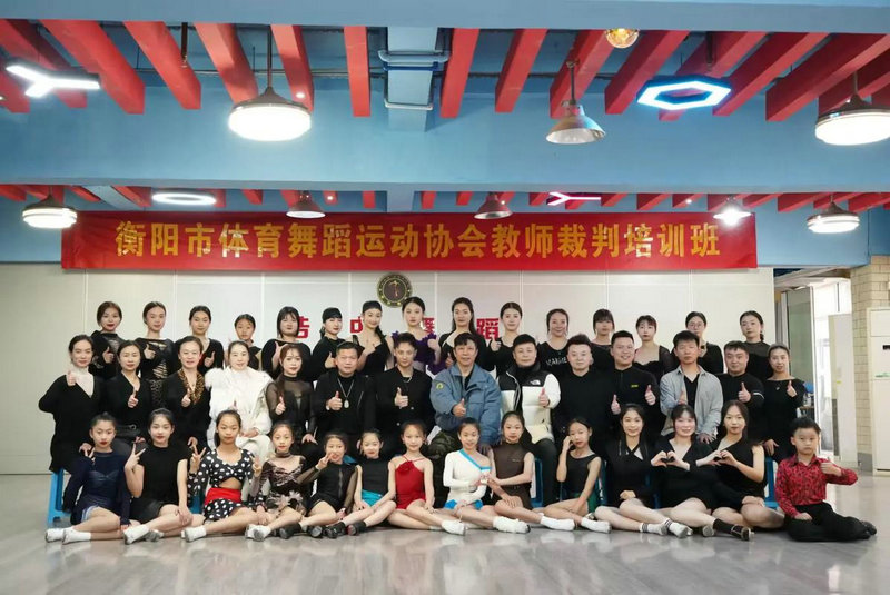 昔日对手分享LBJ独特打球风采天赋背后的挑战与优势*** 昔日对手分享LBJ独特打球风采天赋背后的挑战与优势***