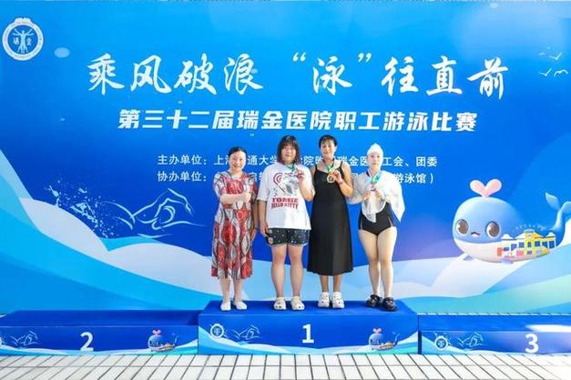 公牛VS老鹰对决精彩瞬间群鹰闪耀球场胜公牛 公牛VS老鹰对决精彩瞬间群鹰闪耀球场胜公牛