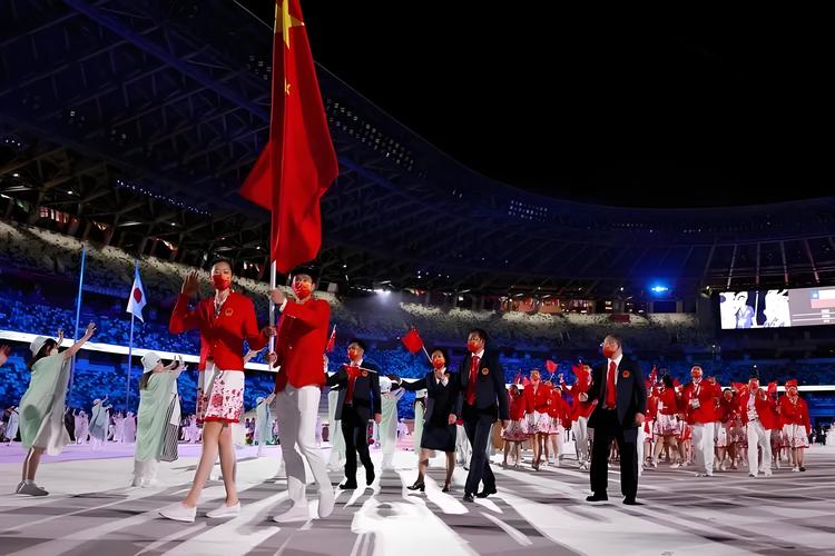 阿尔德里奇重回篮网 阿尔德里奇在篮网打了几场 阿尔德里奇重回篮网 阿尔德里奇在篮网打了几场