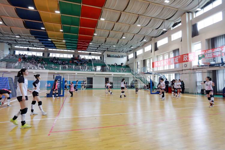 灰熊与太阳二阵对决 布鲁克斯与布克联手破太阳不败金身 灰熊与太阳二阵对决 布鲁克斯与布克联手破太阳不败金身