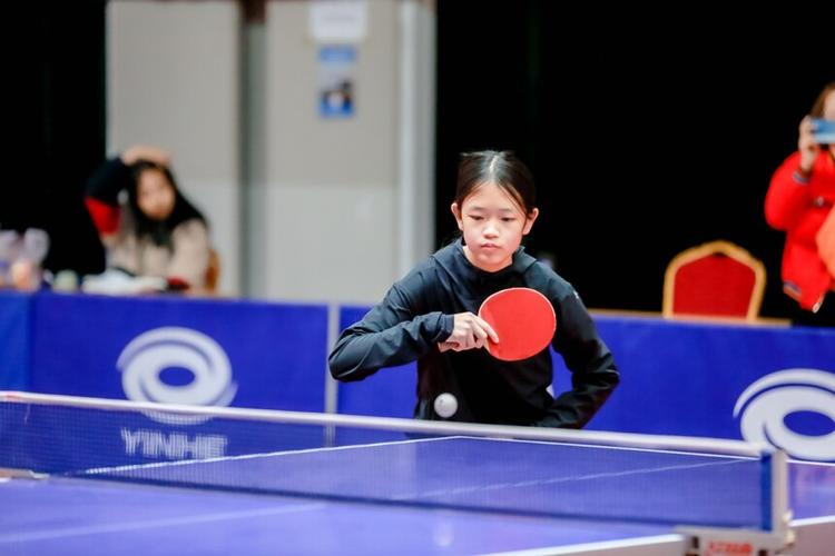 快船跟中锋斯通签两年合约 曾获得U17和U16冠军 快船跟中锋斯通签两年合约 曾获得U17和U16冠军