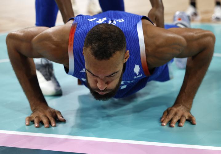 正品足球鞋专卖网站 正品足球鞋专卖网站推荐