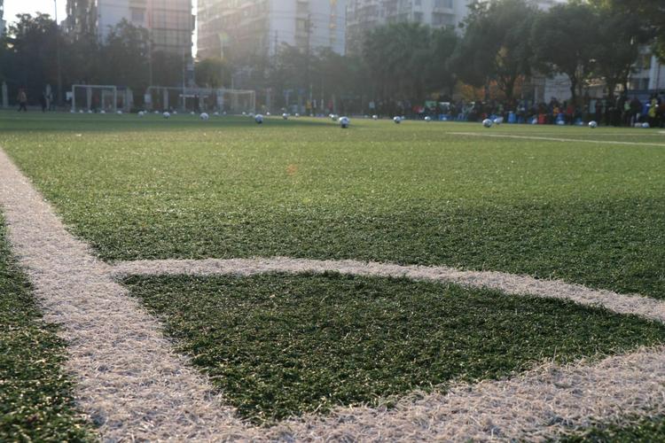 詹姆斯推特喜迎韦德加盟 王冠与闪电交汇新篇章开启