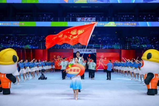 骑士汤普森新海报昔日辉煌续新篇 未来轨迹引人猜想 骑士汤普森新海报昔日辉煌续新篇 未来轨迹引人猜想