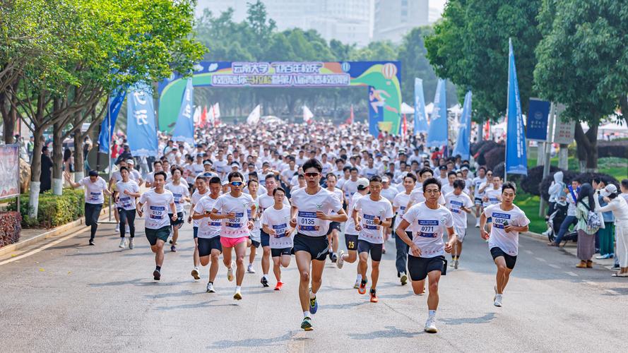 篮球比赛规则手势大全 篮球比赛规则手势大全