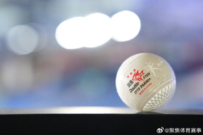 媒体晒少年勒夫托马斯合照 小IT稚嫩的像小学生 媒体晒少年勒夫托马斯合照 小IT稚嫩的像小学生