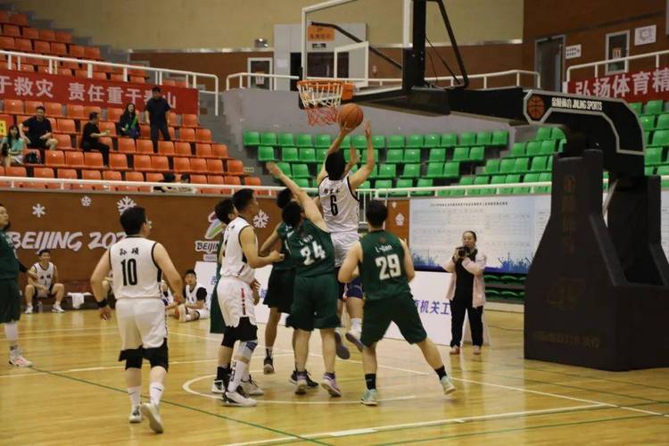 历史上的今天科比狂砍58分 杜兰特1.4秒反绝杀 历史上的今天科比狂砍58分 杜兰特1.4秒反绝杀