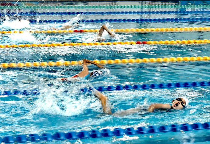 猛龙夏联赛场利伯蒂与斯特劳瑟展现风采 战胜掘金的关键表现 猛龙夏联赛场利伯蒂与斯特劳瑟展现风采 战胜掘金的关键表现