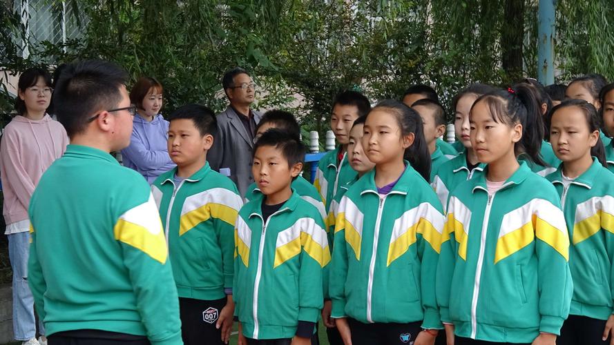 米切尔与博扬出色表现 爵士大胜火箭迎连胜 战绩亮眼 米切尔与博扬出色表现 爵士大胜火箭迎连胜 战绩亮眼