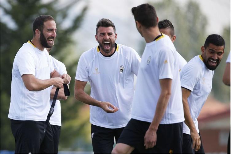 尼克斯快船交易更新安东尼谈判进展 三方交易寻求新突破 尼克斯快船交易更新安东尼谈判进展 三方交易寻求新突破