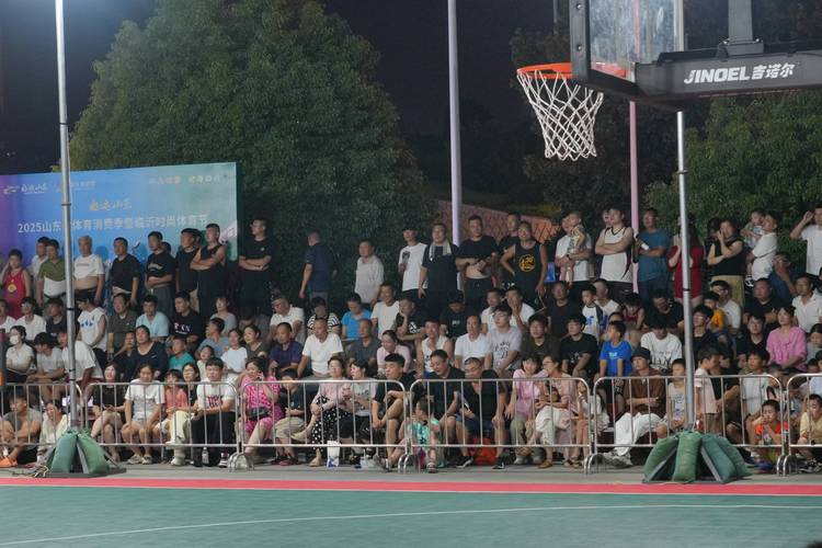 库力和恩比德助76人击败魔术 出色表现延续胜势