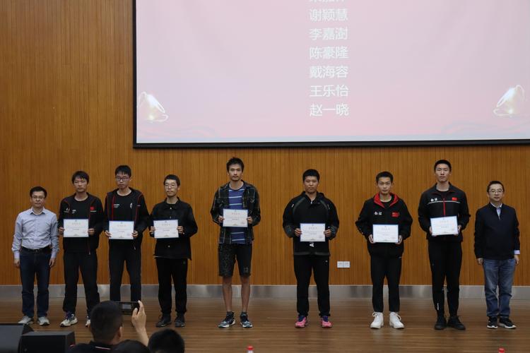 姚明球衣荣耀退役 火箭加时逆袭 哈登大爆发 数据亮眼 姚明球衣荣耀退役 火箭加时逆袭 哈登大爆发 数据亮眼
