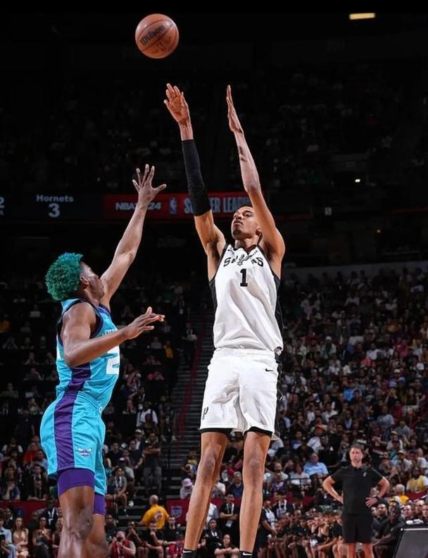 火箭执行帕帕球队选项 暂留队或成后期交易添头 火箭执行帕帕球队选项 暂留队或成后期交易添头