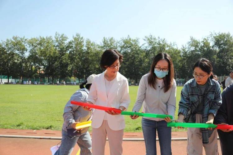 麦迪火箭是现打得最好的球队哈登是最好的球员