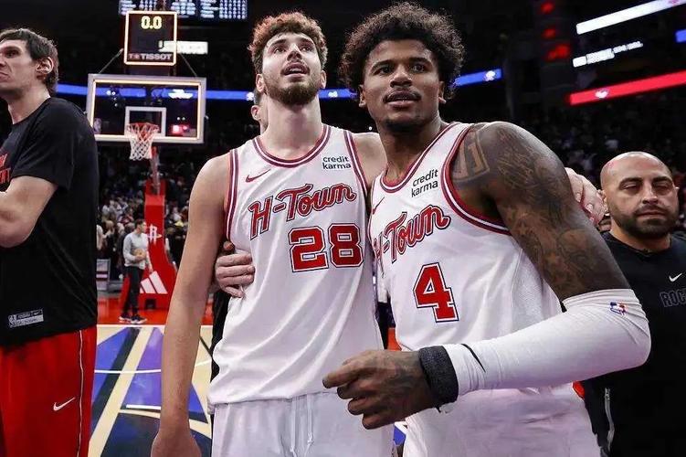 国足首发阵容揭晓 国足首发名单 国足首发阵容揭晓 国足首发名单