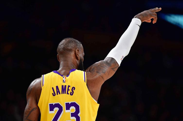 波士顿凯尔特人英文 波斯顿凯尔特人队员 波士顿凯尔特人英文 波斯顿凯尔特人队员