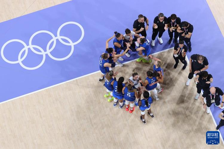 字母哥闪耀35+11雄鹿大胜公牛 德罗赞与拉文表现平平