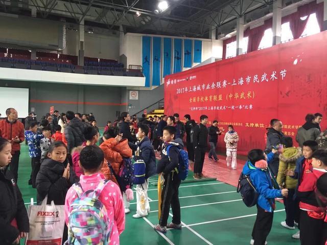 怎么在手机上看电视直播节目 怎么在手机上看电视直播节目