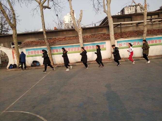 沃克得分出色绿军险胜快船对决 乔治发挥亮眼塔图姆表现平平 沃克得分出色绿军险胜快船对决 乔治发挥亮眼塔图姆表现平平