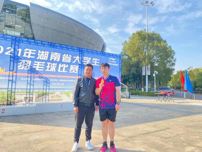 空砍群群主暂时休假 鹈鹕宣布浓眉哥今日将休战