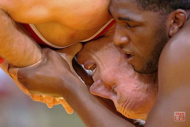 勒布朗26+5+8达生涯 生日夜率队收获胜利 勒布朗26+5+8达生涯 生日夜率队收获胜利