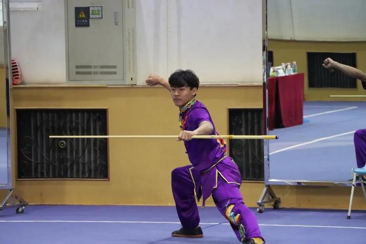 少飞游泳圈厂家