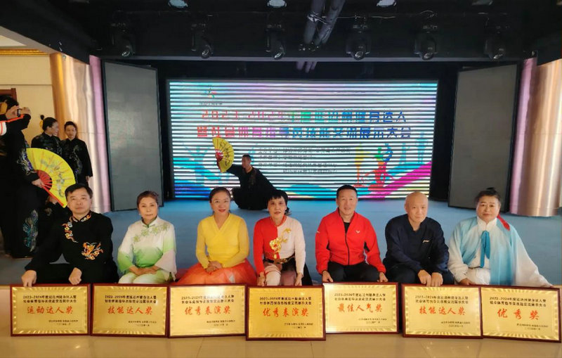 活塞潜力新秀无限期休战 10天合同签下哈珀救火 活塞潜力新秀无限期休战 10天合同签下哈珀救火