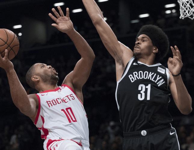 反击曝卡戴珊又劈腿哈登 约会前夫还勾搭梅威瑟