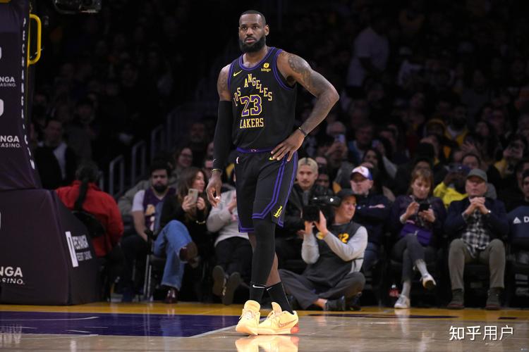 格林厄文最后爆发是罚球多是否真犯规值得商榷