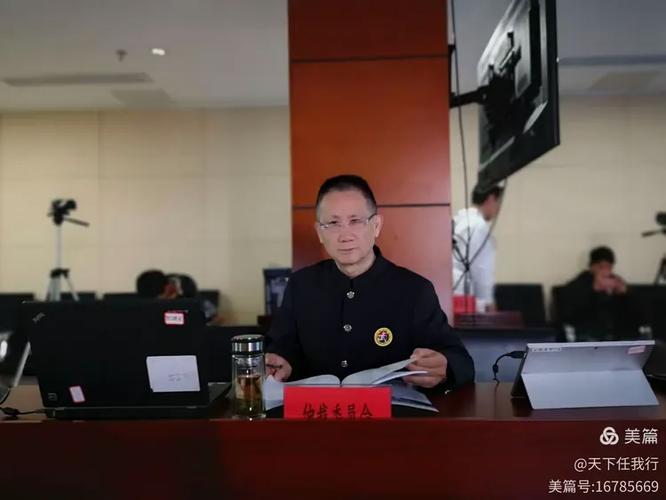 斯伯丁篮球哪个型号好 斯伯丁篮球哪个型号好