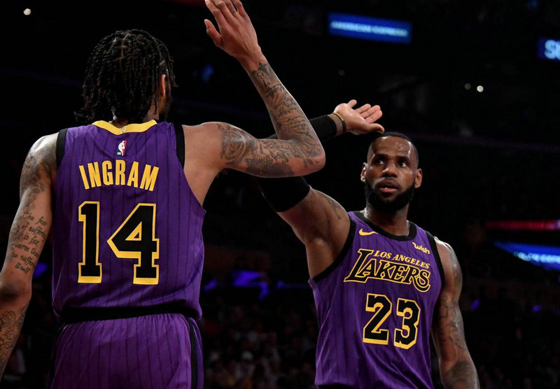 步行者主场独领风骚 惊艳全场表现引热议