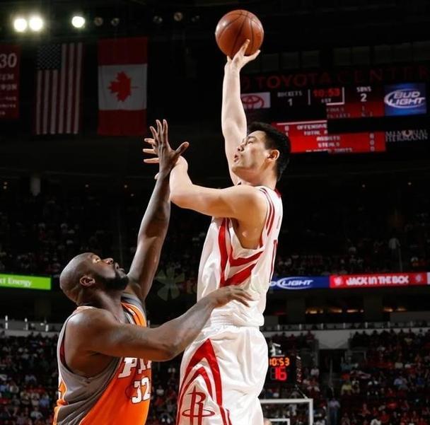 詹皇长期征战背后的故事坚持与无奈 真实奋斗历程显辛酸 詹皇长期征战背后的故事坚持与无奈 真实奋斗历程显辛酸