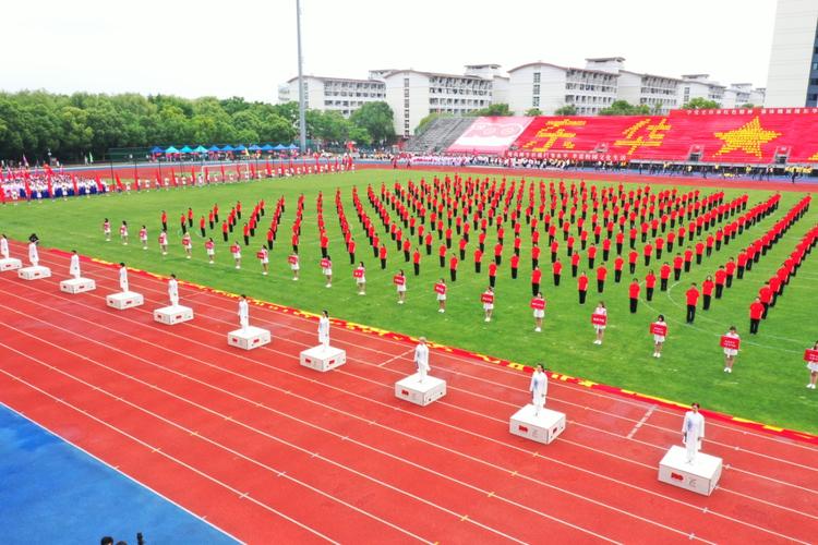 哈登球场技巧亮相 独特视角实战剖析 金鸡独立新风采惊艳全场 哈登球场技巧亮相 独特视角实战剖析 金鸡独立新风采惊艳全场