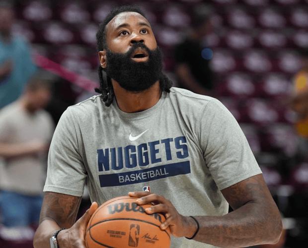 詹姆斯学校物资更新应对停课危机 确保学生物资供应充足 詹姆斯学校物资更新应对停课危机 确保学生物资供应充足