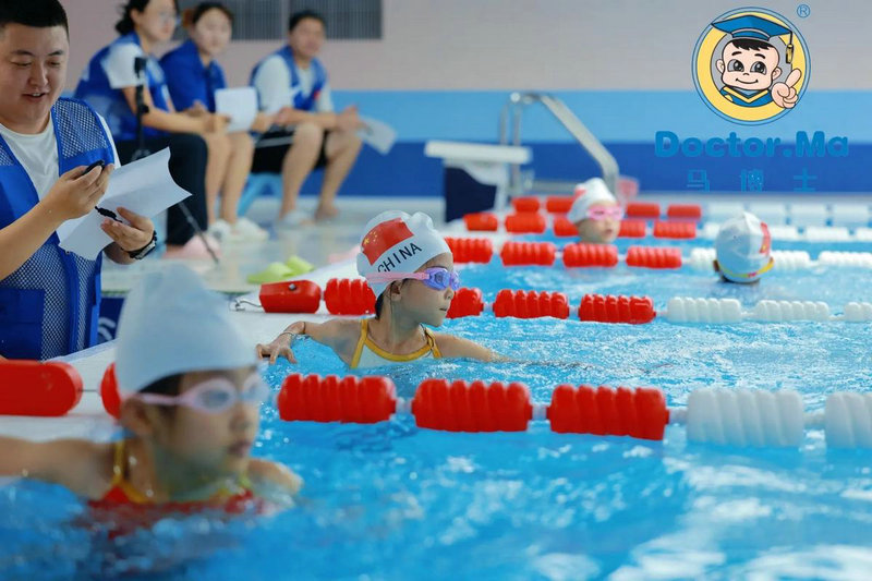 篮球对决活塞与尼克斯对决 赛场激情碰撞 一较高下