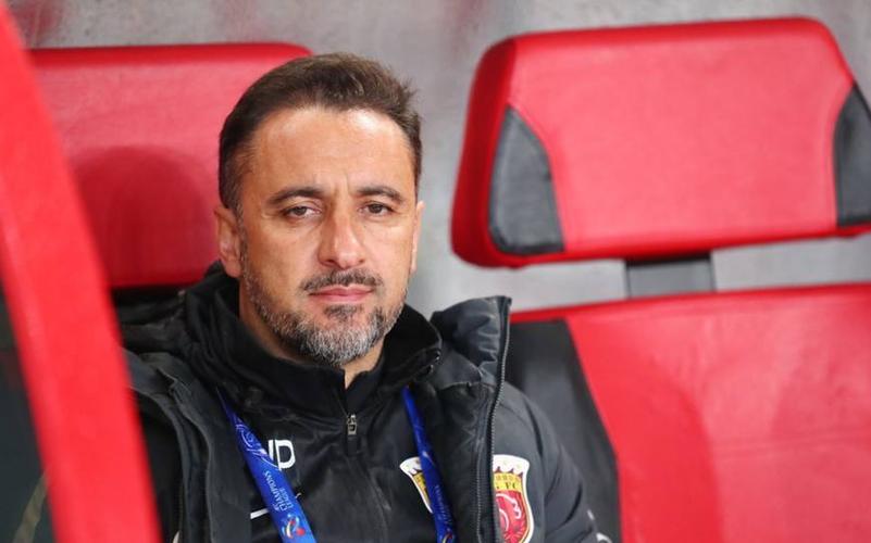 英超积分榜利物浦第一