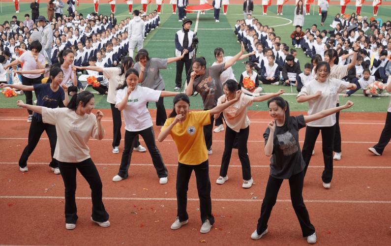 勇士主场争霸欲称雄称霸王座之战 勇士主场争霸欲称雄称霸王座之战