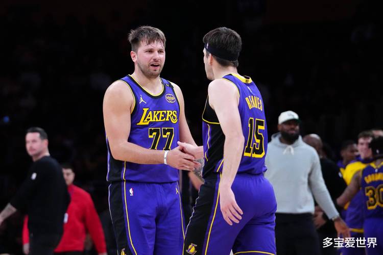 选秀激战正酣 五大新星抢眼曝光 科文顿与萨里奇重组争霸战阵 选秀激战正酣 五大新星抢眼曝光 科文顿与萨里奇重组争霸战阵