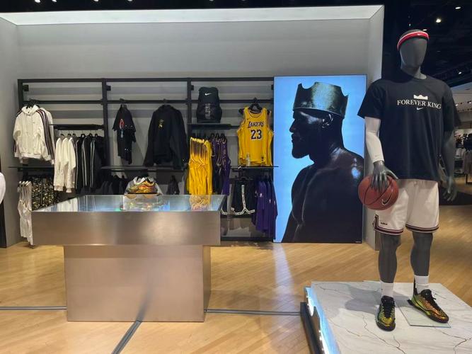 利拉德关键时刻展现攻击性 比赛最后七分钟尽显决心 利拉德关键时刻展现攻击性 比赛最后七分钟尽显决心