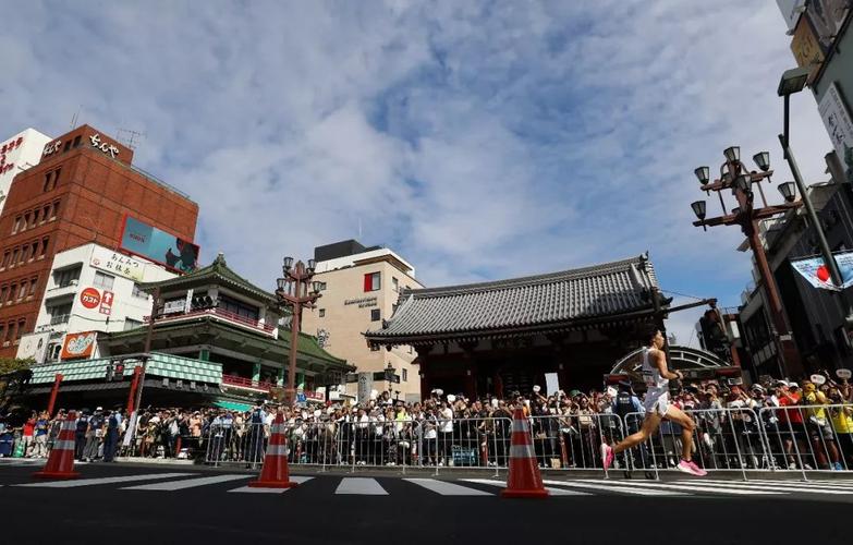 神舟飞船和空间站对接过程 神舟飞船和空间站对接过程