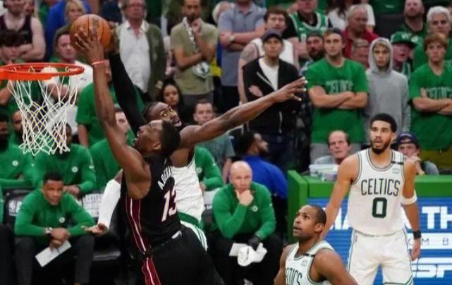 热火vs雄鹿录像回放